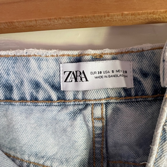 Zara size 6 womens denim light washed shorts - Picture 2 of 4